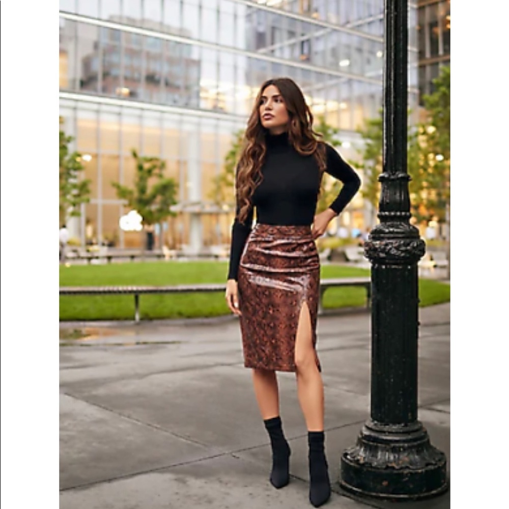 EXPRESS x NEGIN MIRSALEHI SKIRT